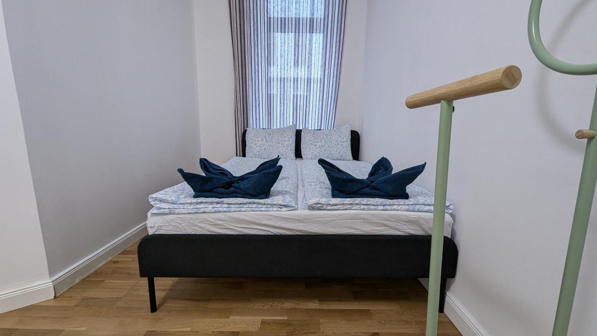 Spacious In A Lively Area *